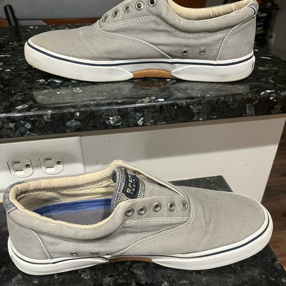 Sperry Halyard Laceless Slip On Top Sider Men’s size 9.5 Gray Canvas Sneaker - Picture 6 of 8